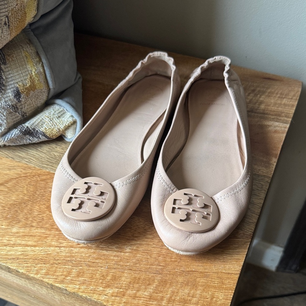 Tory Burch Women's Nude Leather Flats